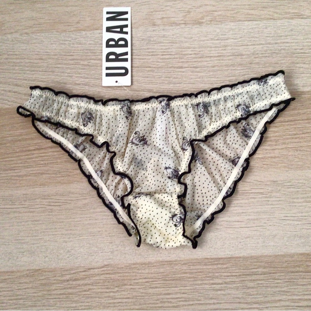 Out From Under Scrunchy Mesh Panties